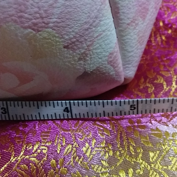 NWT Betsey Johnson Cosmetic Bag Very Roomy - Picture 7 of 12